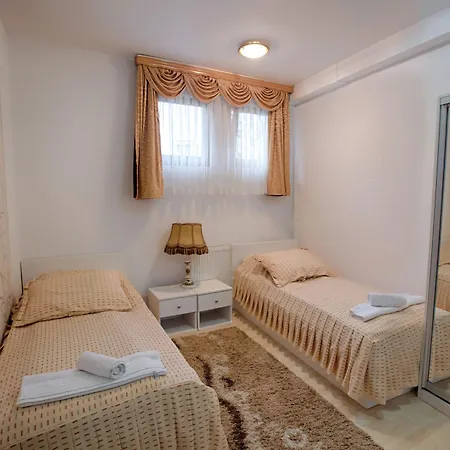 Herc Hotell 3*