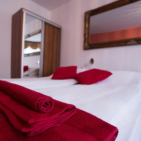 Herc Hotell 3*